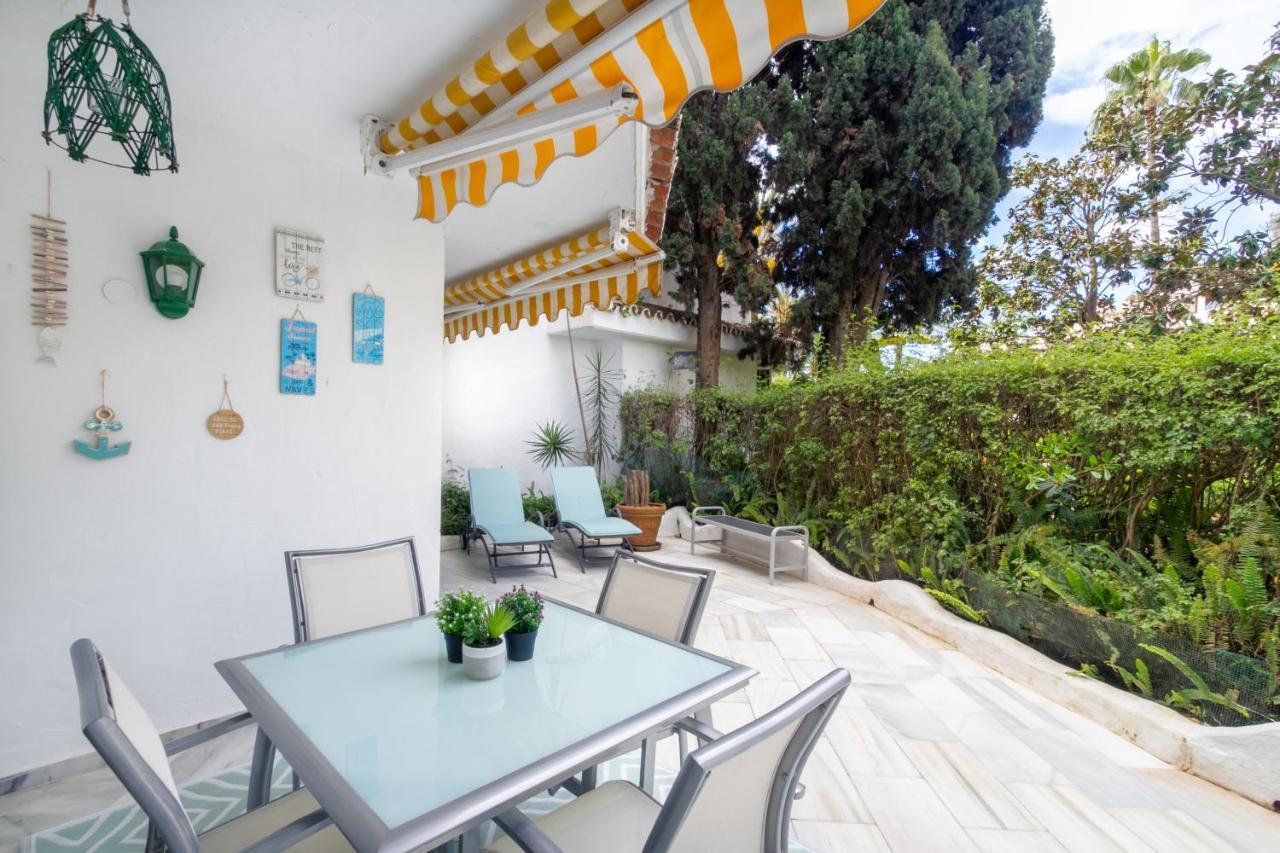 Marbella Banus Suites - Golden Beach Marbella Suite Exterior photo